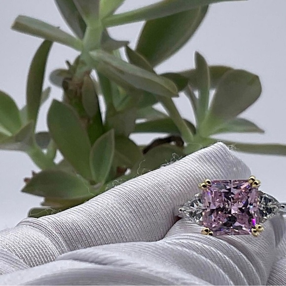 Pink Lab Hybrid Engagement Ring - Picture 3 of 8